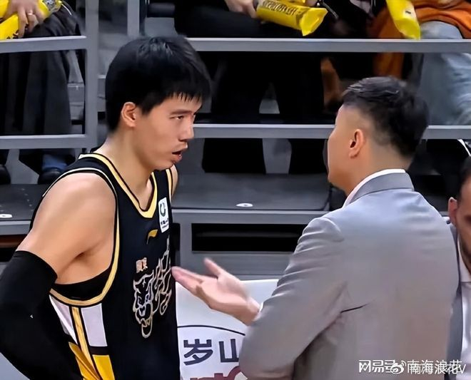 广东队领先19分遭逆转排名滑落球迷怒斥杜锋下课
