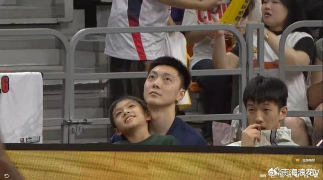 广东队领先19分遭逆转排名滑落球迷怒斥杜锋下课