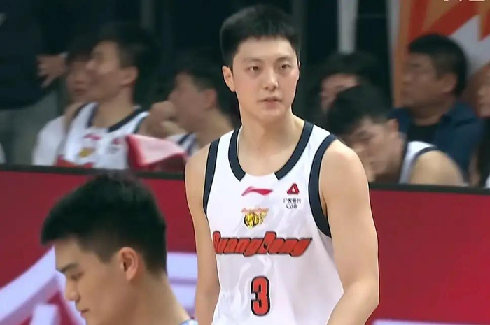 福建逆转广东送对手三连败 上海23连胜锁定第三