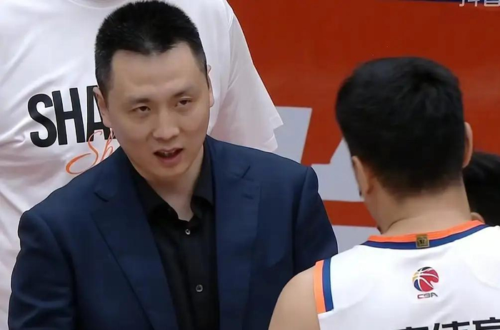 福建逆转广东送对手三连败 上海23连胜锁定第三